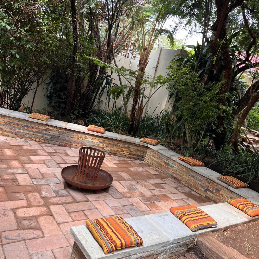 Peaceful@Swansea In Rosebank-Parkwood Appartement Johannesburg Buitenkant foto