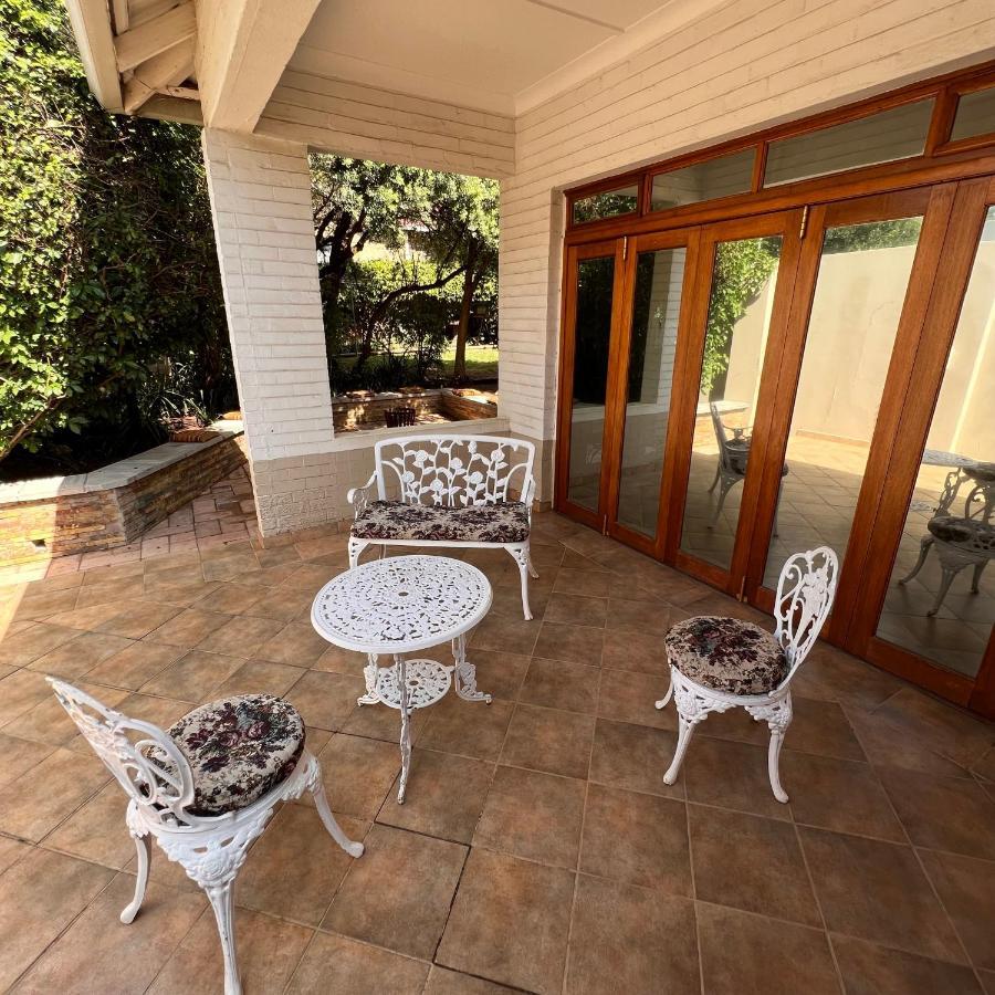 Peaceful@Swansea In Rosebank-Parkwood Appartement Johannesburg Buitenkant foto